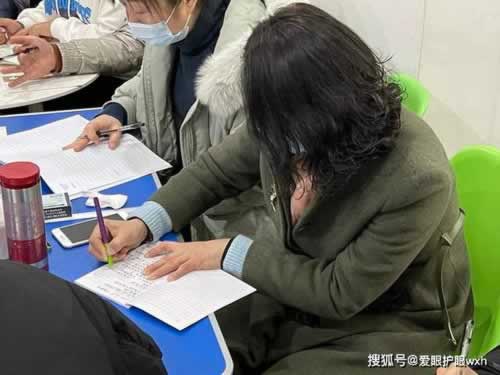 【紧急提醒】提款不到账?揭秘背后四大原因,教你轻松应对!